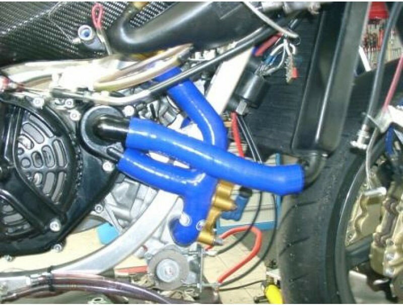 サムコスポーツ / Samco Sport Suzuki RGV 250 1987 - 1998 5 ピース シリコンラジエーター クーラントホ?