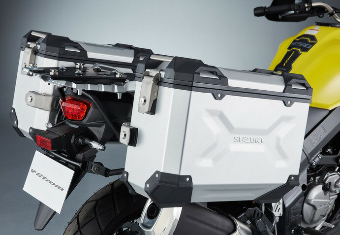 Suzuki / スズキ アルミニウムサイドボックスセット 37ltr.シルバー | 990D0-ALSC1-037
