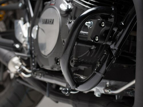 SWモテック / SW-MOTECH クラッシュバー- ブラック- Yamaha XJR1200 / XJR1300 (95-)