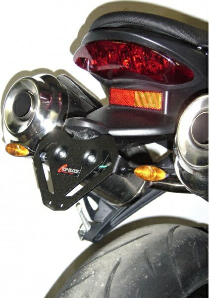 Top-Block / トップブロック ライセンスプレートホルダー TRIUMPH Street Triple 675 (07-12) | SPT03