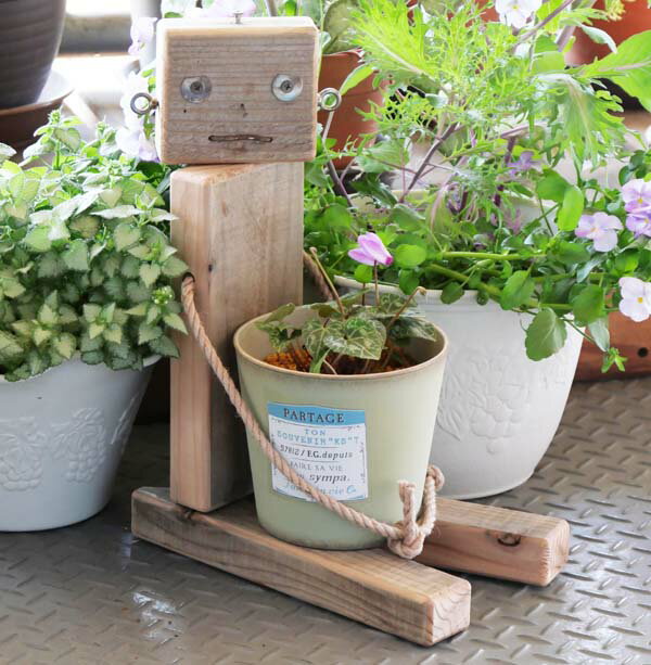 木製ロボットガーデンロボット10号　 天然木 　スギ