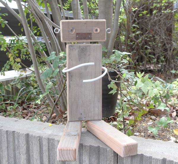 木製ロボットガーデンロボット7号　 天然木 　スギ