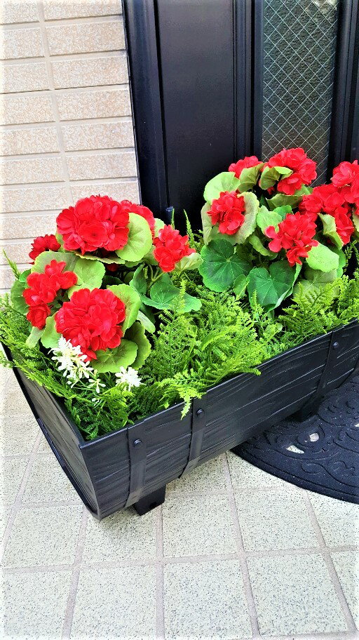 【人工観葉植物】【ゼラニュウムプランター】【送料無料】【屋外使用可】2色よりお選びください。 2