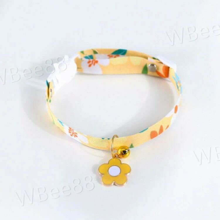 猫用 安全 鈴付き 調節可 CAT ネックレス チョーカー 超小型犬 首飾り 猫用首輪 花柄 アクセサリー ねこ 可愛い ファッション小物 犬用 イヌ用 小型犬 猫 子犬 アクセサリー おしゃれ おめかし 猫用品 ペットグッズン 軽い