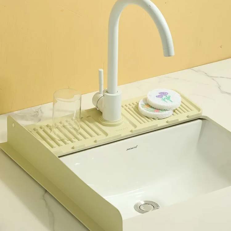 排水マット 水切りマット 水切りラック シリコン製 マット 乾燥用 清潔 カビ防止 衛生 防カビ 蛇口水切りマット 流し キッチン 2枚入り プレート シンク内 洗面台 乾燥用マット 速乾吸水 抗菌 水垢落とし 水切り マット 流し台