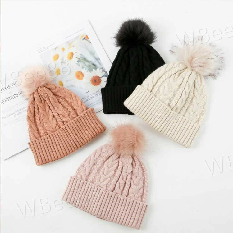 楽天WBee88ニット帽 暖かい 大人 ポンポン 防寒 寒さ対策 秋冬 メンズ 親子 かわいい キッズ スキー レディース ボンボン 帽子 秋冬 ベージュ スノボ ゴルフ 子供 大人 家族 ペアルック おしゃれ ブラック 黒 おそろい