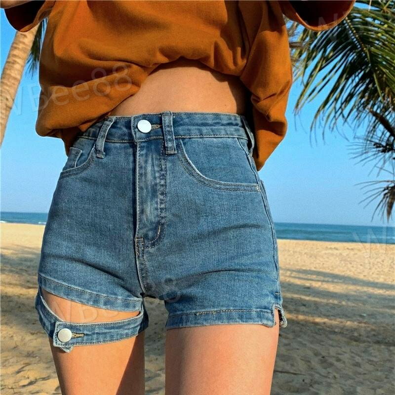 乐天商城 - ショートパンツ レディース ホットパンツ デニム パンツ サイドスリット ボタン おしゃれ かっこいい セクシー クール 個性的 シンプル スリム タイト 脚長 美脚 無地 大人かわいい こなれ感 インスタ映え アイテム