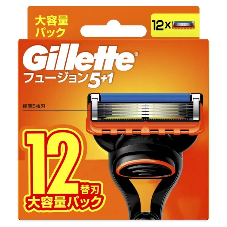 &nbsp; 【商品内容】 こちらは替刃のみの商品となります。 最大20日間*深剃りできる長持ち刃。20日間切れ味長続き。 *1日1回のシェービング ジレット5枚刃カミソリ・深剃りタイプ 深剃りとなめらかな剃り心地 極薄刃で肌へのひっかかりを最小化。 *カスタム3 との比較 ジレット独自の+1ピンポイントトリマー 剃りづらい部分の仕上げを簡単に 替刃交換の目安は1コ-一ヵ月* *カートリッジの消費データに基づく使用可能期間(ジレット調べ) ジレット5枚刃シリーズ・深剃りタイプ 史上初5枚刃世界売上No.1 肌への刃の圧力を19%軽減*する極薄5枚刃搭載 深剃りと長持ちするなめらかな剃り心地* *カスタム3と比較 ジレットのカミソリと替刃のラインナップは、快適なシェービングのための最先端テクノロジーにより設計されています。 &nbsp; 【商品・画像についてのご注意】 ・バリエーションのある商品の場合、商品画像が複数ある場合がございますが発送されるのは1点です。カラーやサイズなどのバリエーションは商品名をご確認ください。 ・商品の外装デザインは画像と異なる場合がございます。 &nbsp; 【送料・配送についての注意事項】 ・ご注文入れ違い等により欠品・遅延となる場合がございます。 ・ご注文の商品によって北海道、沖縄、離島および一部地域への配送時に追加送料がかかる場合や、配送ができない場合がございます。 ・お客様都合でのキャンセルはお受け出来ませんのでご了承下さい。