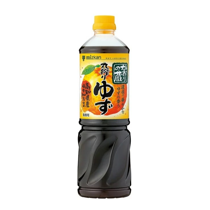 &nbsp; 【商品内容】 ゆず生産日本一の高知県産ゆずを100%使用 鰹と昆布のだしを絶妙にあわせた、果汁入り味付きぽん酢 たっぷり使える大容量1L 鍋物はもちろん、たたき料理、サラダなどにも美味しくお召し上がりいただけます。 &nbsp; 【保存方法・期限表示について】 ・直射日光・高温多湿を避け、常温で保存してください。開封後に冷蔵保存が必要な商品につきましては、その旨を商品パッケージに記載しております。 ・消費期限・賞味期限のある商品につきましては、商品パッケージ本体に記載しております。 &nbsp; 【商品・画像についてのご注意】 ・バリエーションのある商品の場合、商品画像が複数ある場合がございますが発送されるのは1点です。カラーやサイズなどのバリエーションは商品名をご確認ください。 ・商品の外装デザインは画像と異なる場合がございます。 &nbsp; 【送料・配送についての注意事項】 ・ご注文入れ違い等により欠品・遅延となる場合がございます。 ・ご注文の商品によって北海道、沖縄、離島および一部地域への配送時に追加送料がかかる場合や、配送ができない場合がございます。 &nbsp; 【返品・交換についての注意事項】 ご注文後のお客様都合によるキャンセル・返品・交換はお受けできません。 商品内容・仕様等を十分にご確認のうえ、ご注文ください。 ※大型商品については、サイズ・設置場所・搬入経路も事前にご確認ください。