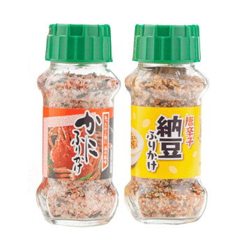 あたたかいご飯におむすび、お弁当にふりかけて、お召し上がりください。【かにふりかけ】赤色を基調とした色合いで、蟹のイメージ及び風味をいかし、ごま・のり風味を高め、卵殻Caを添加したふりかけです。【唐辛子納豆ふりかけ】風味豊かな納豆とピリ辛唐辛子のくせになる旨さを楽しめるふりかけです。内容量かにふりかけ(85g)・唐辛子納豆ふりかけ(90g)×各15個サイズ個装サイズ：34.8×17.2×43.5cm重量個装重量：12000g仕様賞味期間：製造日より360日生産国日本栄養成分栄養成分表(100g当たり)【かにふりかけ】熱量:403kcal、たんぱく質:13.8g、脂質:12.1g、炭水化物:59.8g、食塩相当量:8.6g、カルシウム:510mg【唐辛子納豆ふりかけ】熱量:351kcal、たんぱく質:12.8g、脂質:3.9g、炭水化物:66.2g、食塩相当量:10.4g原材料名称：ふりかけ【かにふりかけ】ポテトフレーク(アメリカ製造、バングラデシュ製造)、ごま、カニ風味顆粒(麦芽糖、でん粉、デキストリン、食塩、カニエキス、その他)、ぶどう糖、海老風味顆粒(コーンスターチ、乳糖、砂糖、その他)、乾燥かに風味かまぼこ(スケトウダラすり身、卵白、馬鈴薯澱粉、植物油脂、食塩、魚介エキス)、鮭風味顆粒、食塩、のり、でん粉、醤油、砂糖、デキストリン、ほうれん草粉末、トマトパウダー/調味料(アミノ酸等)、着色料(ラック、紅麹、カロチノイド、カラメル)、ソルビトール、卵殻Ca、加工でん粉、pH調整剤、香料、酸化防止剤(V.E)、甘味料(ステビア、カンゾウ)、(一部に卵・乳成分・小麦・えび・かに・さけ・大豆・豚肉・ゼラチン・ごまを含む)【唐辛子納豆ふりかけ】ポテトフレーク(アメリカ製造、バングラデシュ製造)、唐辛子顆粒(乳糖、唐辛子、砂糖、その他)、ぶどう糖、納豆、顆粒醤油(デキストリン、醤油、食塩)、でん粉、食塩、唐辛子、砂糖、醤油、のり、デキストリン、ポークエキスパウダー、酵母エキス、乾燥鶏肉粉末、トマトパウダー、抹茶、鰹節粉末、あおさ、野菜エキスパウダー、発酵調味料、こしょう/調味料(アミノ酸等)、加工でん粉、着色料(カラメル、カロチノイド、ラック)、貝Ca、甘味料(ステビア、カンゾウ)、(一部に乳成分・小麦・大豆・鶏肉・豚肉・ゼラチンを含む)アレルギー表示卵、乳、小麦、えび、かに、ごま、さけ、大豆、鶏肉、豚肉、ゼラチン（原材料の一部に含んでいます）保存方法直射日光などの高温や多湿を避けて、保存してください。製造（販売）者情報製造者:株式会社みなり広島県東広島市河内町下河内636fk094igrjs