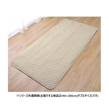人は寝ているときに、体温調節のために大量に汗をかいたり皮脂を分泌します。シーツだけでは薄すぎてマットレスを汚したりするので、マットレス・敷布団等とシーツとの間に敷いて汚れや劣化から守ります。またベッドパッドを敷くことでクッション性が上がり、寝心地を向上させてくれます。おねしょ対策や介護などで活躍する裏防水コーティング仕様で、マットレスや敷布団を水濡れから防ぎます。【洗濯について】・液温は30度を限度とし、洗濯機で非常に弱い洗濯処理ができる(洗濯ネット使用)。・日陰での吊り干し乾燥がよい。・非常に弱いウェットクリーニング処理ができる。※掲載写真は表記サイズと異なる場合がございます。※画面上のカラーはご使用ブラウザやモニターの設定により、実物とは若干異なる場合がございます。サイズ約140×200cm(ダブルサイズ)個装サイズ：28.0×40.0×22.0cm重量個装重量：1500g素材・材質表地:ポリエステル100%裏地:ポリエステル100%(ポリウレタンコーティング加工)中材:アレルプルーフ(不織布シート、ポリエステル70%、レーヨン30%)、ポリエステル100%生産国中国fk094igrjs