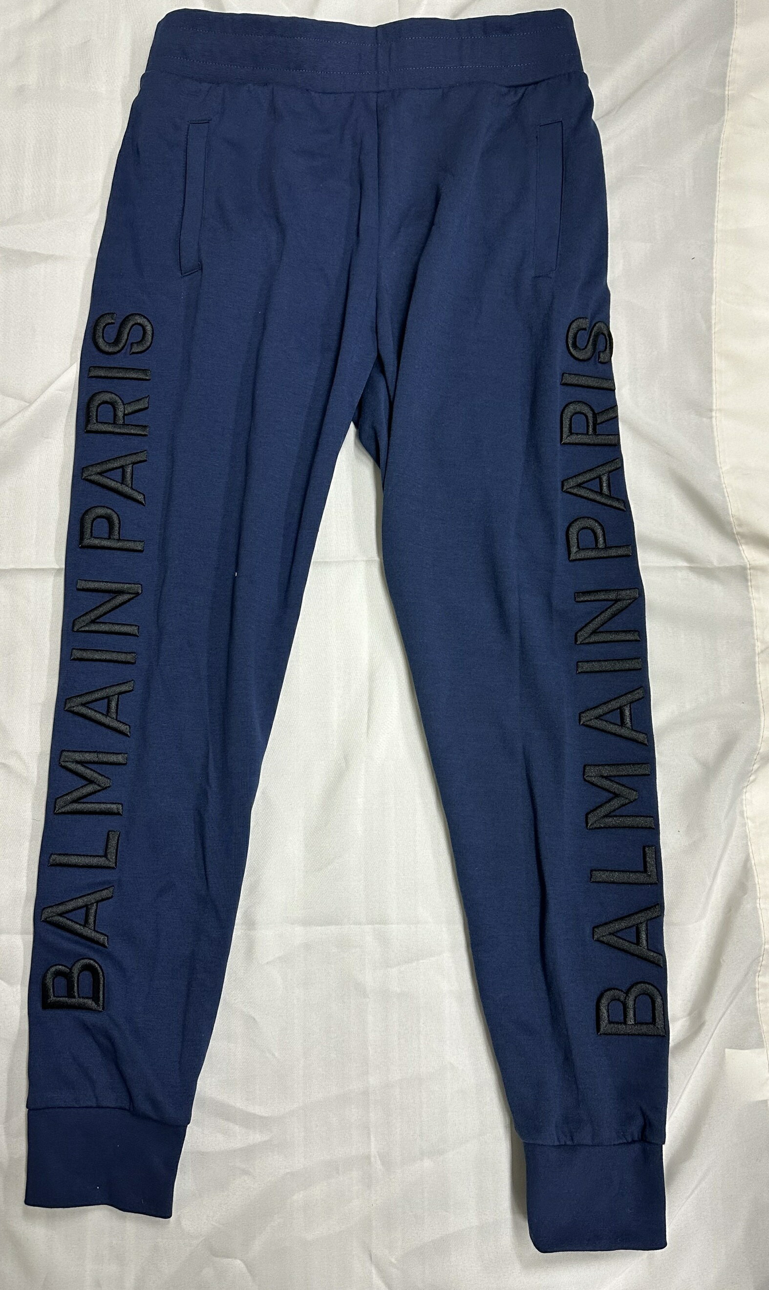 【新品タグ付】BALMAIN バルマン ジョガーパンツ 黒×赤 ラインストーン サイドロゴ スウェット L メンズ 高級 ラグジュアリーブランド