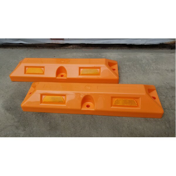 【送料無料】リサイクル車止め/パーキングストップ12本セット 【高さ80mm オレンジ色】 反射プレート付き スクリューアンカーセット 【代引不可】