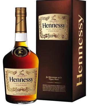 Hennessy ヘネシー V.S 700ml 箱入り ブランデー コニャック フランス HENNESSY お酒 酒 BOX ボックス付き 箱付き