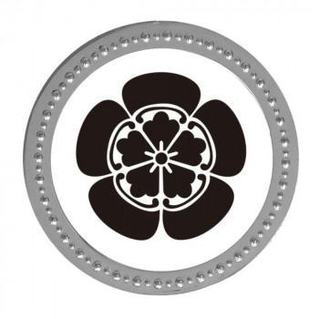 戦国時代を生き抜いてきた戦国武将達の家紋マーカー。こちらは両面別デザインになります。大きくて重みもあるので存在感抜群。ご自身用にはもちろん、ギフトにもおすすめです。磁石に強く付きます。※本品に台座は付属しません。※お手持ちの台座に装着または、ポケット等に入れて持ち運びください。※商品画像の色合いは実際の商品と差が生じる場合がございます。サイズ直径約40mm個装サイズ：10.5×7.8×1cm重量約26g個装重量：25g素材・材質鉄生産国中国fk094igrjs
