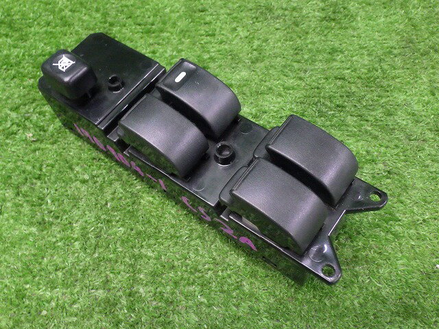 【中古】ランサー　パワーウインドウスイッチ　CS2A　MR587877　ミツビシ　250701300中古 車 パーツ 中古パーツ 中古部品 カスタム 即発送