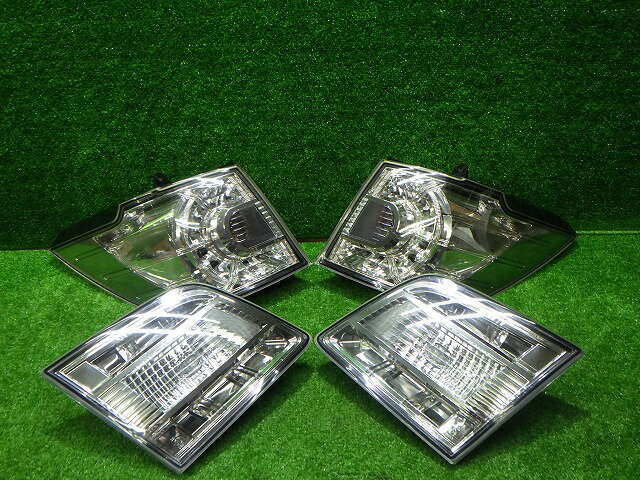【中古】MPV　テール4点セット　LY3P　前期　P5134　マツダ　LED玉切れなし　250913013中古 車 パーツ 中古パーツ 中古部品 カスタム 即発送