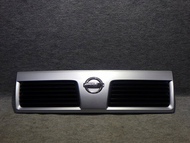 Rakuten - 【中古】クリッパー　フロント　ラジェターグリル　U71V/U72V　62300-6A00B　カラーA31　260323213中古 車 パーツ 中古パーツ 中古部品 カスタム 即発送