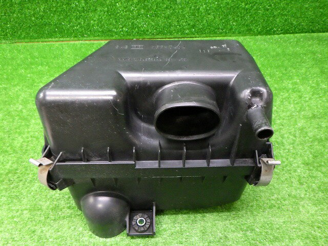 【中古】スズキ　DA64W　エヴリイ　スクラム　純正エアクリーナー　2008年　250218015中古 車 パーツ 中古パーツ 中古部品 カスタム 即発送