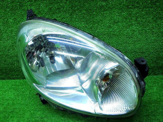 【中古】日産 K13 NK13 マーチ 前期 右ヘッドライト ハロゲン H009 240305016中古 車 パーツ 中古パーツ 中古部品 カスタム 即発送