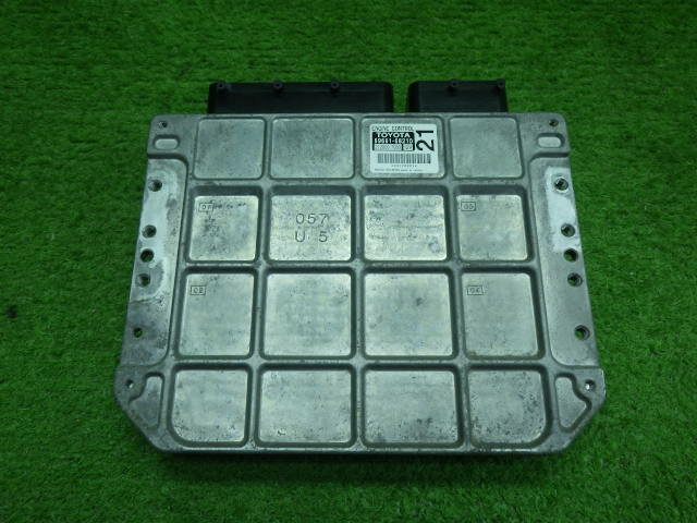 【中古】トヨタ　ZGE20/25　ウィッシュ　エンジンコントロールコンピューター　ECU　エンジンコンピューター　200310112中古 車 パーツ 中古パーツ 中古部品 カスタム 即発送