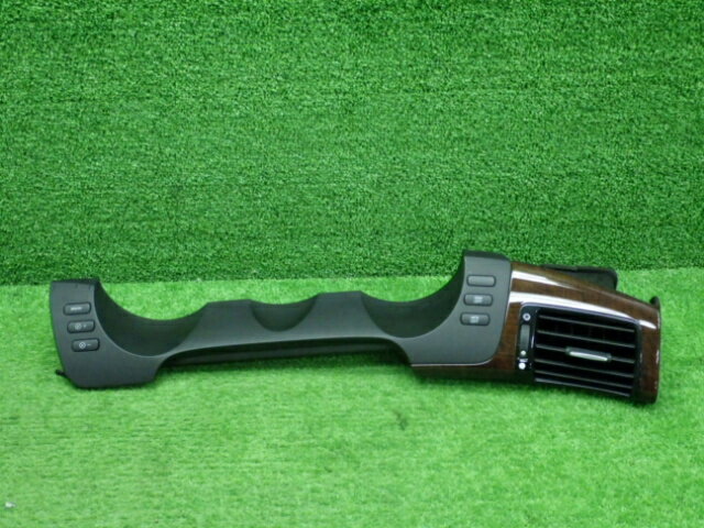 【中古】ホンダ　KB1　レジェンド　メーター下パネル　吹き出し口　200312018中古 車 パーツ 中古パーツ 中古部品 カスタム 即発送