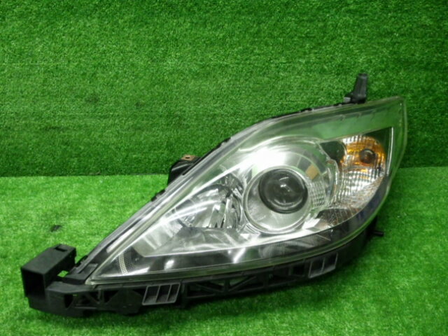 【中古】マツダ　CREW　プレマシー　後期　左ヘッドライト　HID　レベ付き　刻印4　200808036中古 車 パーツ 中古パーツ 中古部品 カスタム 即発送