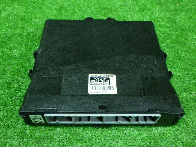 【中古】レクサス ZWA10 CT パワーマネジメントコントロール 89681-76020 チェックOK 211108120中古 車 パーツ 中古パーツ 中古部品 カスタム 即発送