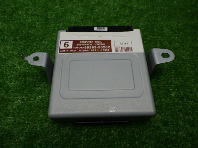 【中古】レクサス UVF45 LS サスペンション コントロール コンピューター 89293-50202 210513060中古 車 パーツ 中古パーツ 中古部品 カスタム 即発送