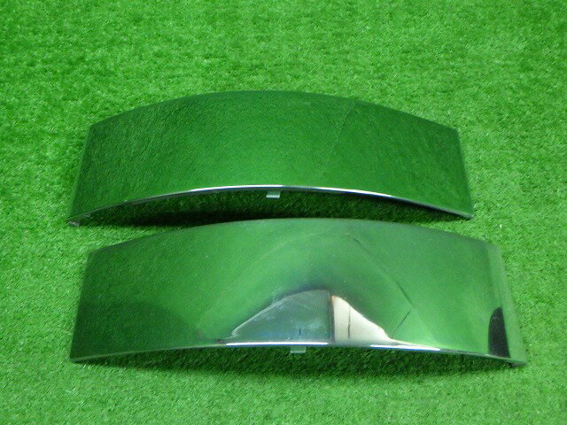 【中古】トヨタ　AZR60/65　ノア　ヴォクシー　純正OP　テールレンズ　カバー　パネル　左右セット　81498-28040　220720127中古 車 パーツ 中古パーツ 中古部品 カスタム 即発送