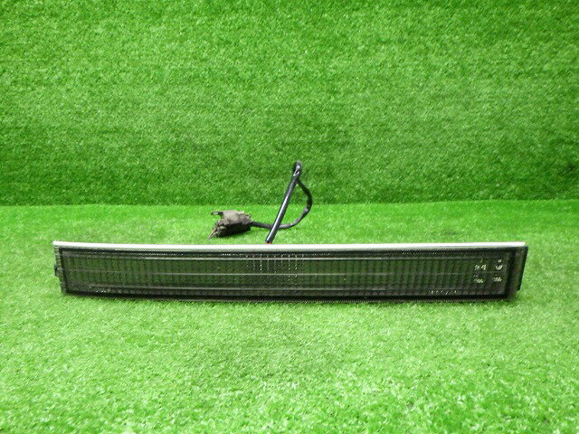 【中古】日産　U11　HU11　ブルーバード　後期　右コーナーレンズ　フォグランプ　IKI5155　241004021中古 車 パーツ 中古パーツ 中古部品 カスタム 即発送