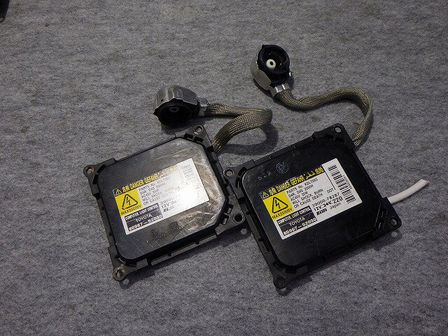 【中古】ポルテ　ノア　ヴォクシー　純正バラスト　左右　AZR60/65　NNP10/15　85967-52030　トヨタ　251223221中古 車 パーツ 中古パーツ 中古部品 カスタム 即発送