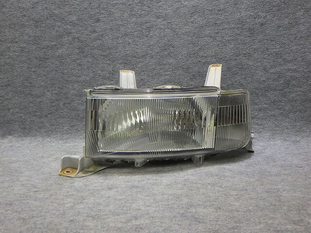 【中古】bB　左ヘッドライト　ハロゲン　NCP30/35　前期　52-032　トヨタ　260106021中古 車 パーツ 中古パーツ 中古部品 カスタム 即発送