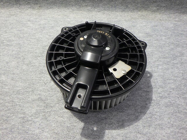 【中古】エリシオン　ヒーター　ブロアモーター　RR1/2　79310-SJK-941　194000-7431　ホンダ　260130221中古 車 パーツ 中古パーツ 中古部品 カスタム 即発送