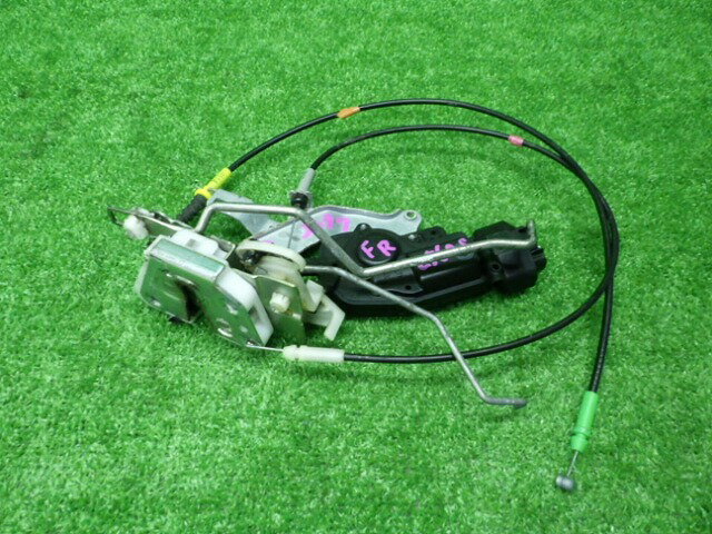 【中古】ダイハツ　L550S　L560S　ムーヴラテ　運転席　ドアロック　221202064中古 車 パーツ 中古パーツ 中古部品 カスタム 即発送