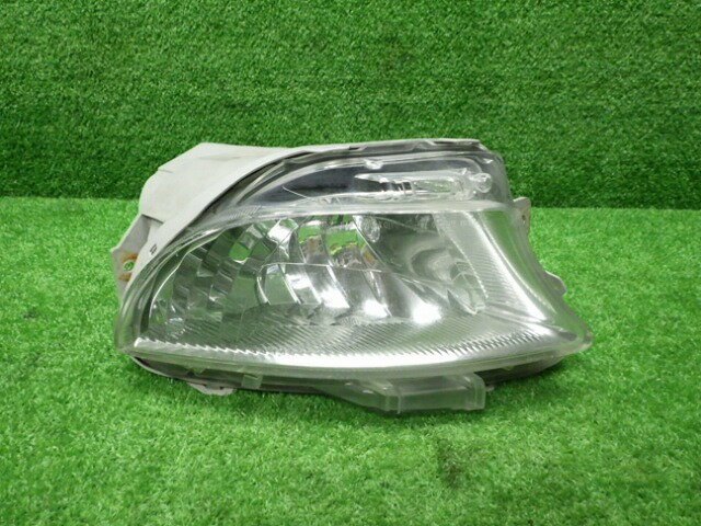 【中古】レクサス　UVF45/46　LS　前期　81210-50090　右フォグランプ　50-77　230111005中古 車 パーツ 中古パーツ 中古部品 カスタム 即発送