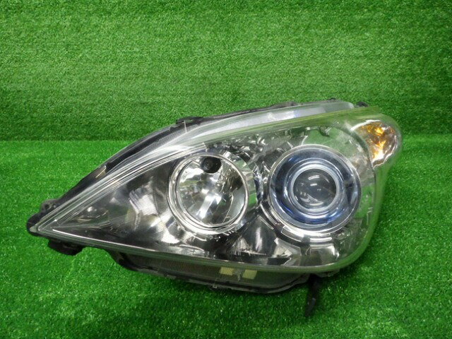 【中古】ホンダ RG系 ステップワゴン 後期 左ヘッドライト HID 100-22594 J5 230613048中古 車 パーツ 中古パーツ 中古部品 カスタム 即発送