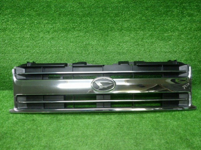 【中古】ダイハツ　S220G　S230G　アトレー　メッキ　フロントグリル　53111-97510　230602051中古 車 パーツ 中古パーツ 中古部品 カスタム 即発送