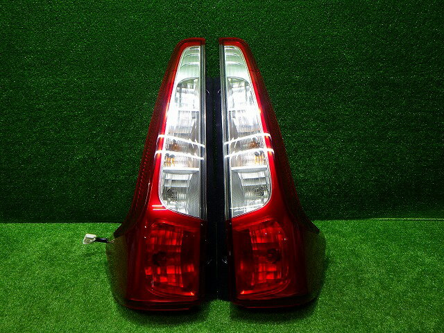 【中古】デイズ　テール左右　B21W　前期　1146-391　EKワゴン　日産　250913029中古 車 パーツ 中古パーツ 中古部品 カスタム 即発送