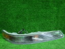 【中古】ハイエース 後期 右コーナー ウインカーレンズ 100系 KZH138 26-60 トヨタ 250613230中古 車 パーツ 中古パーツ 中古部品 カ...