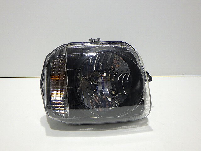 【中古】ジムニー 右ヘッドライト ハロゲン JB23W レベ付 100-32647 L 35120-81A80 コーティング 260415034中古 車 パーツ 中古パーツ 中古部品 カスタム 即発送