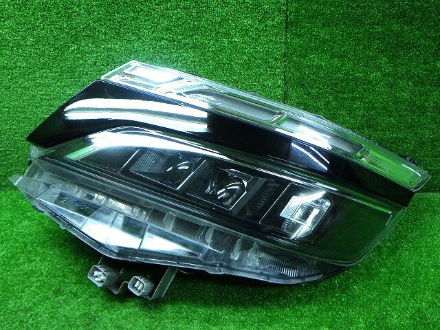 【中古】ジャンク トヨタ 80系 ヴォクシー 後期 左ヘッドライト LED 28-240 K 240404136中古 車 パーツ 中古パーツ 中古部品 カスタム 即発送