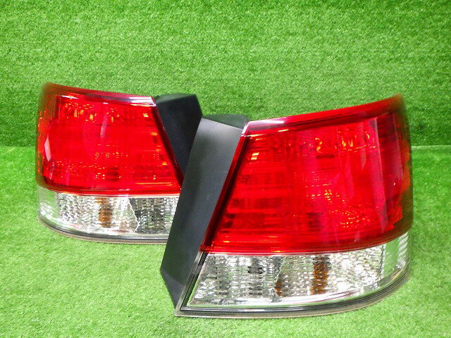 【中古】スバル　BM9　レガシィ　BMM　テールレンズ　左右　220-20068　241005043中古 車 パーツ 中古パーツ 中古部品 カスタム 即発送