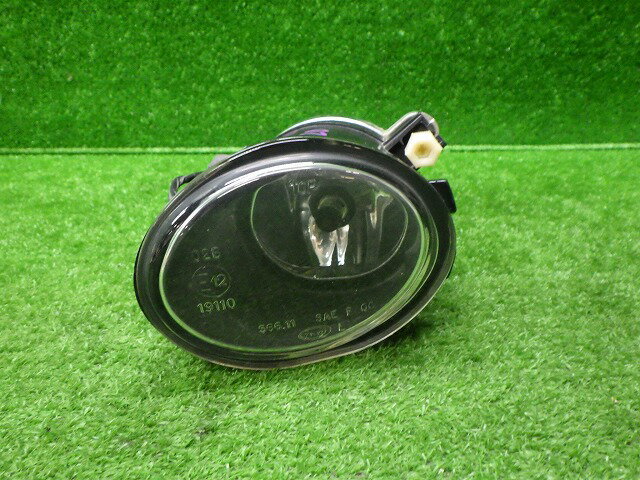 【中古】3シリーズ　左フォグランプ　AY20 　19110　2002年　BMW　250701046中古 車 パーツ 中古パーツ 中古部品 カスタム 即発送
