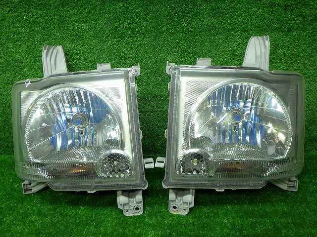 【中古】ダイハツ　L575S/585S　コンテ　ヘッドライト左右　ハロゲン　100-51963　240523047中古 車 パーツ 中古パーツ 中古部品 カスタム 即発送