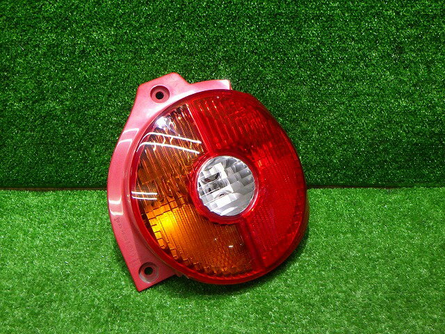 【中古】ムーヴラテ　右テール　L550S　L560S　前期　D009　ダイハツ　251007049中古 車 パーツ 中古パーツ 中古部品 カスタム 即発送