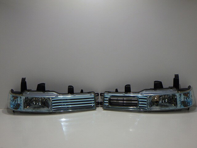 【中古】ザッツ ヘッドライト左右 ハロゲン JD1/2 前期 100-22422 ラ レベ無 33101/33151-SCK-003 コーティング 綺麗 251121053中古 車 パーツ 中古パーツ 中古部品 カスタム 即発送