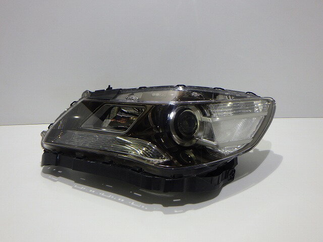 【中古】レジェンド 左ヘッドライト HID KB2 後期 P7945 J2 33151-SJA-J21 コーティング 綺麗 251126053中古 車 パーツ 中古パーツ 中古部品 カスタム 即発送