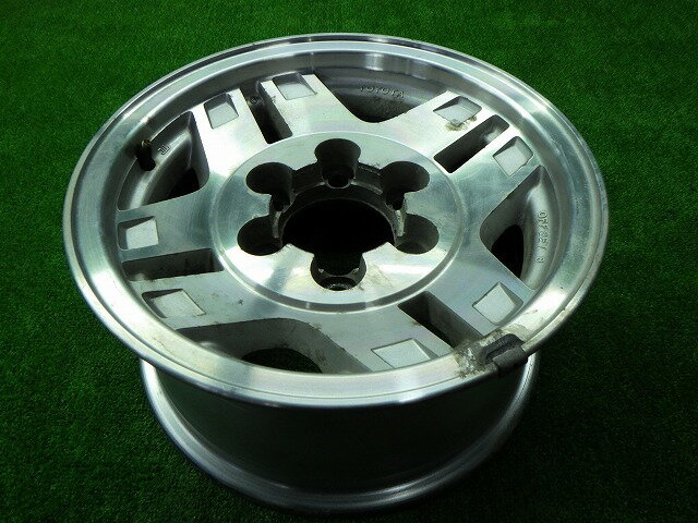 【中古】トヨタ 純正 アルミホイール 15インチ 7J ET8 PCD139.7 6H 1本 240605066中古 車 パーツ 中古パーツ 中古部品 カスタム 即発送