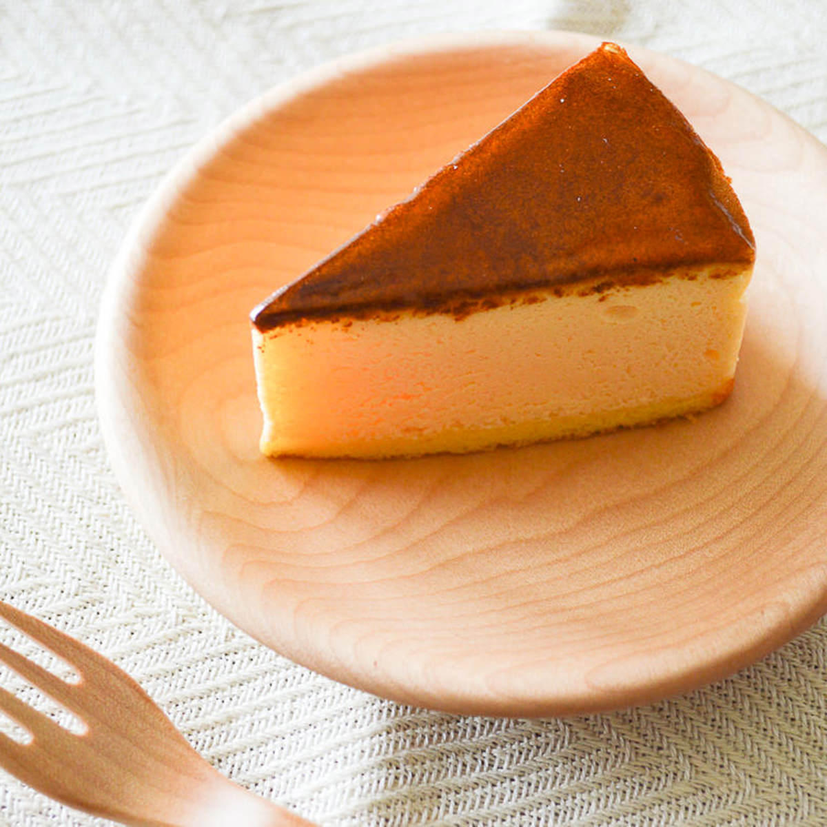 Rakuten - デザート皿 エッジ 小 ミズメ 木製 手作り 軽量 ケーキ 菓子 サラダ 和菓子 大分県 日本製